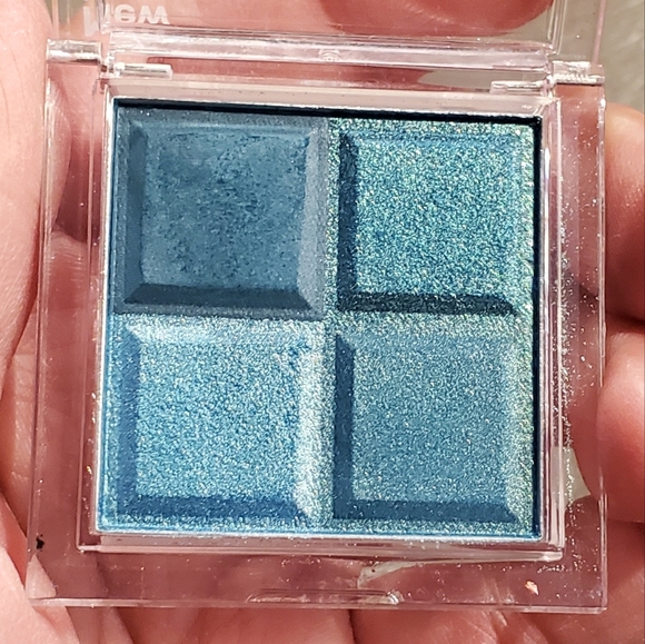 Almay Eyeshadow Quad-Thrill Seeker - Picture 2 of 3